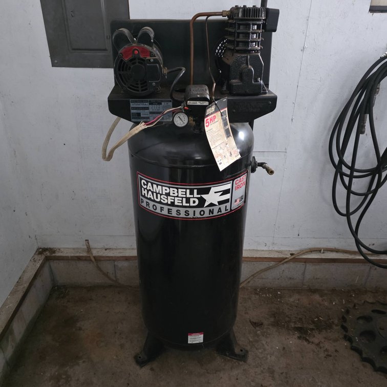 Campbell Hausfeld Professional 60-Gallon 5 HP Air Compressor, Model VT558705AJ