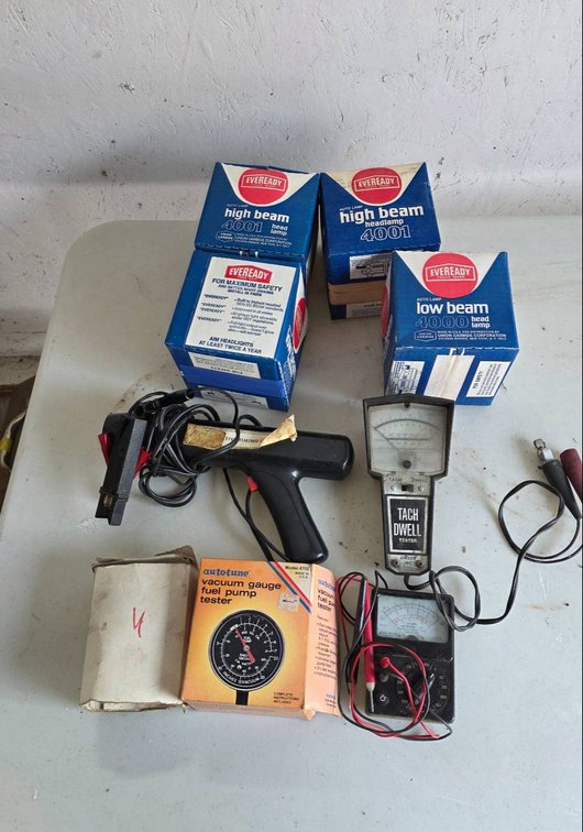 Automotive Diagnostic Tools Set with Timing Light and Gauges