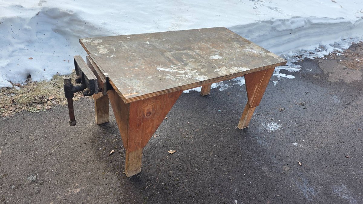 48″ Wooden Workbench with Integrated Metal Vise
