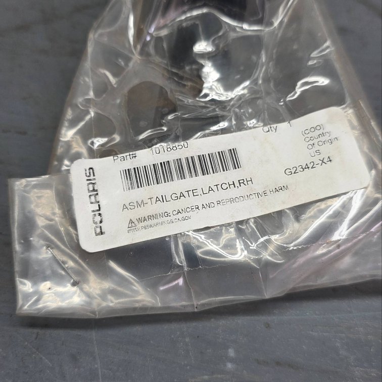 NEW Polaris UTV OEM Tailgate Latch Assembly RH New in Packaging