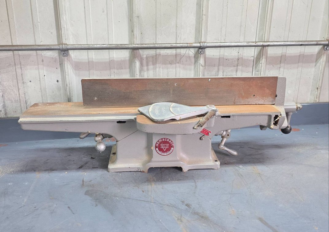 Delta Milwaukee Homecraft Belt-Driven 4" Jointer