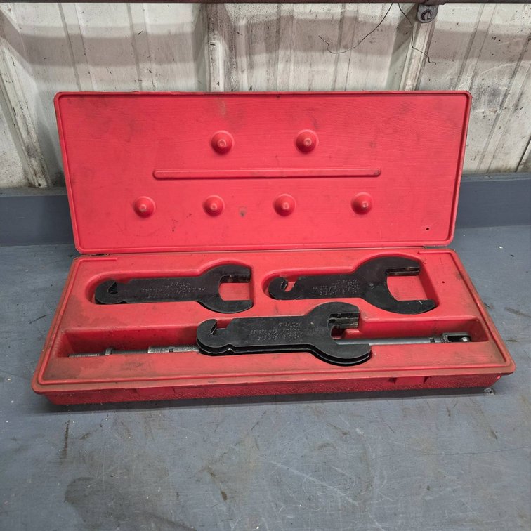 Pneumatic Fan Clutch Wrench Set