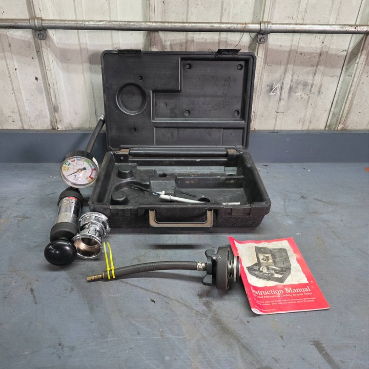 Stant ST 1270 Cooling System Pressure Tester with Gauge and Accessories