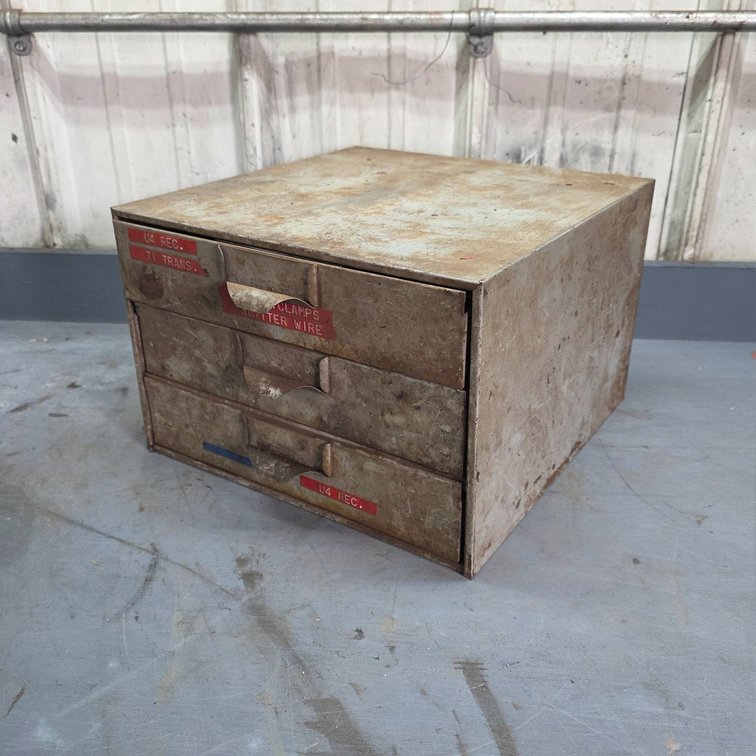 Lyon Metal 3-Drawer Industrial Storage Cabinet
