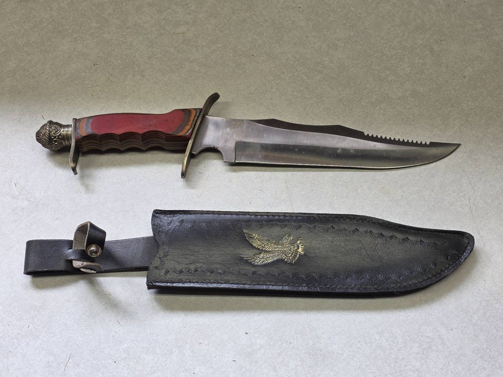 Chipaway Cutlery Fixed Blade Hunting Knife with Leather Sheath