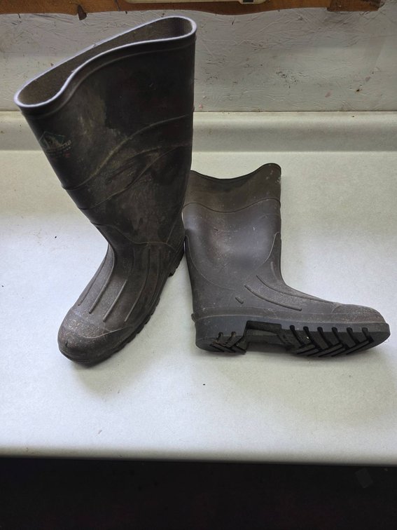 Northerner Rubber Waterproof Boots, Made in the USA, Size 9