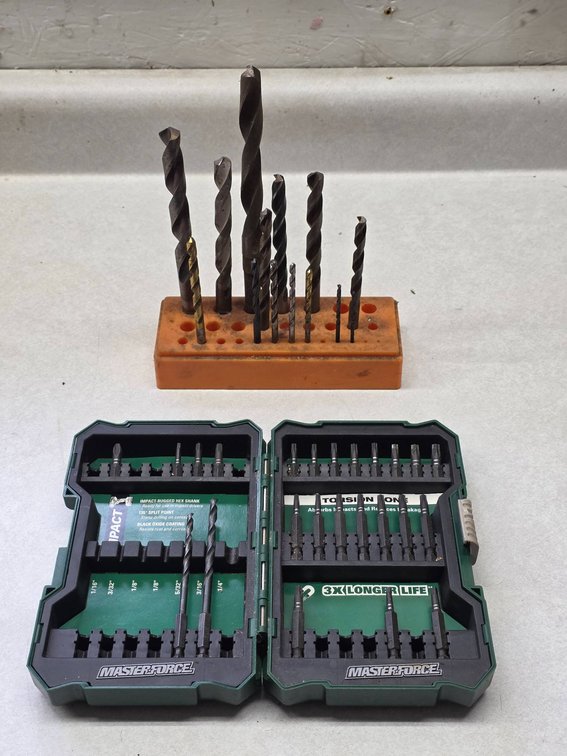 Drill Bits and Impact Bits in Various Sizes