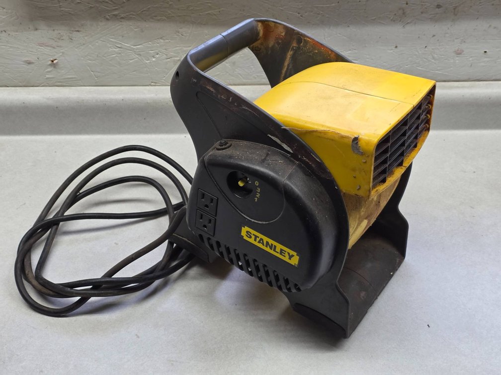 Stanley Blower with Three Power Settings and Dual External Plugs