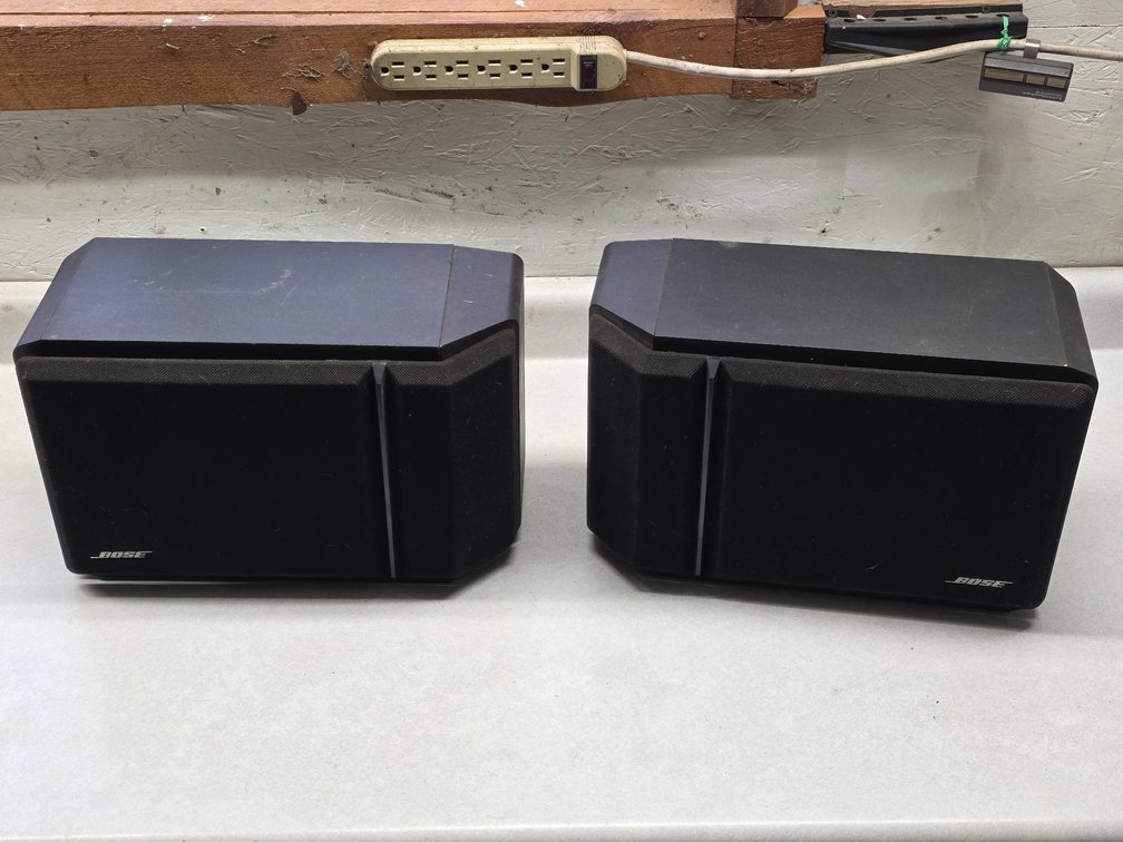 Bose 201 Series IV Left and Right Directional Speakers