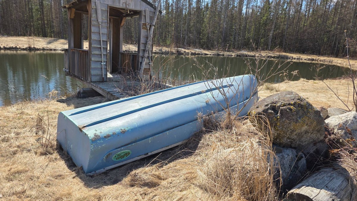 13’5″ Fiberglass Rowboat