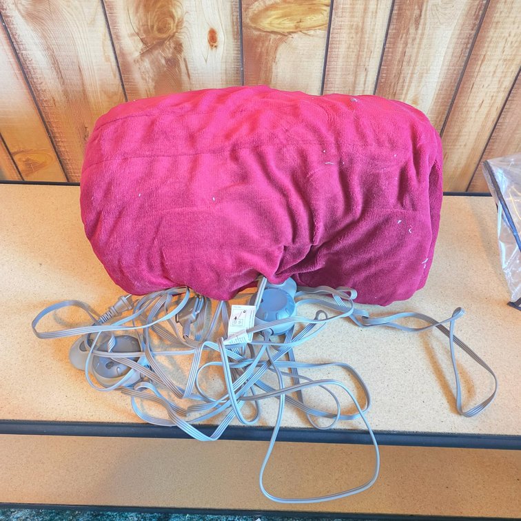 Sunbeam Heated Blanket with Dual Controls in Burgundy
