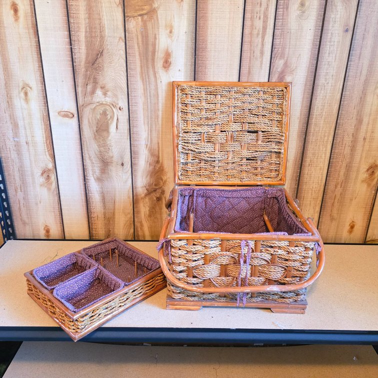Wicker Sewing Basket With Handles, Compartments, and Lid