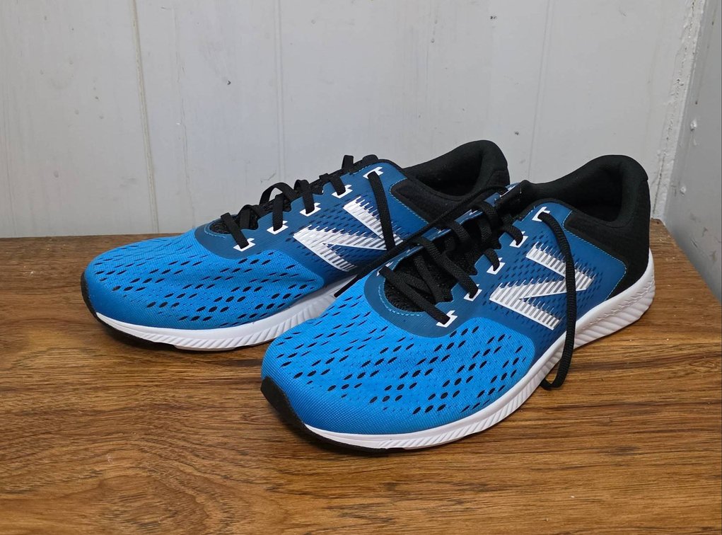 New Balance Men’s Running Shoes, Size US 10.5, Blue and Black