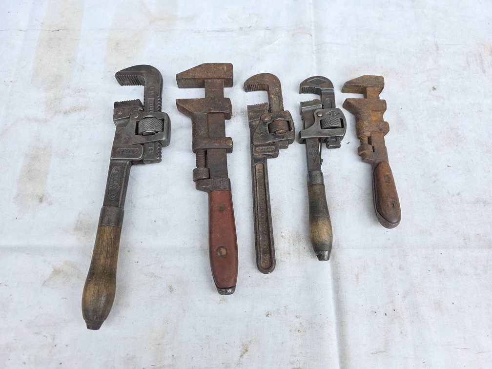 5pc Pipe Wrench Lot Including Trimo and Stillson
