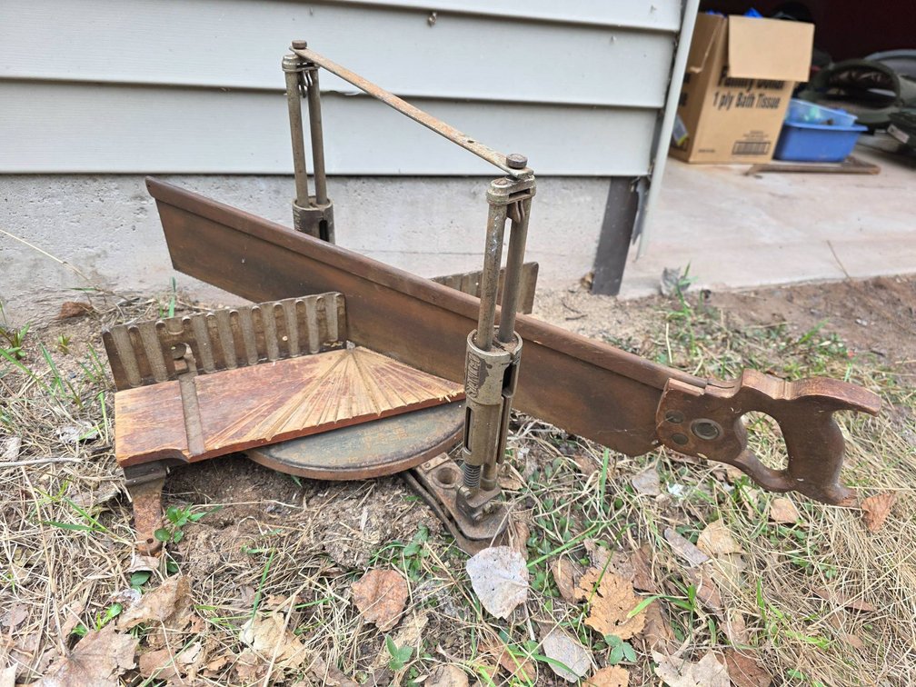 1912 Stanley Miter Box with Disston Saw