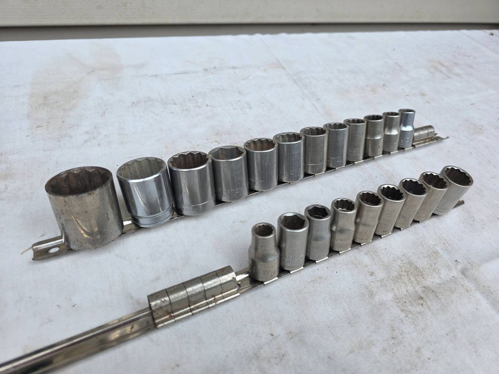 21pc Craftsman Socket Lot, 3/8″ Drive