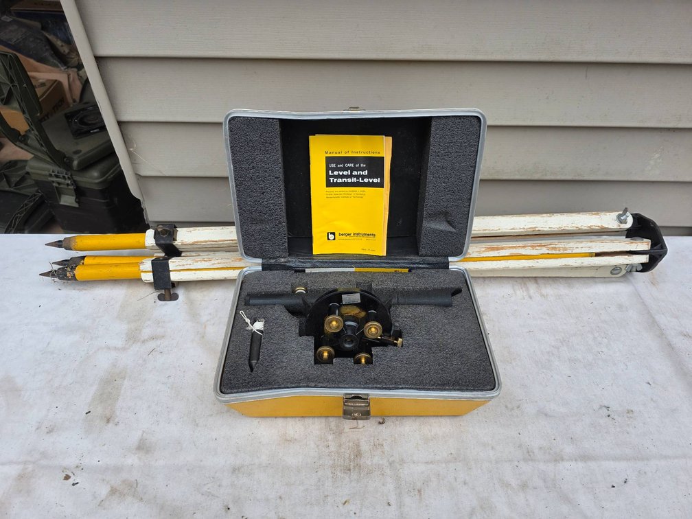 Berger 110C Survey Level and Transit with Case and Tripods