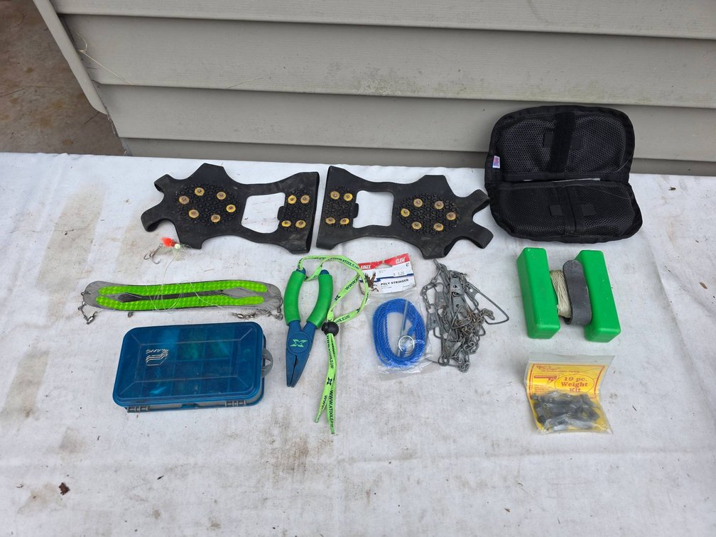 9pc Fishing and Ice Fishing Supplies Lot