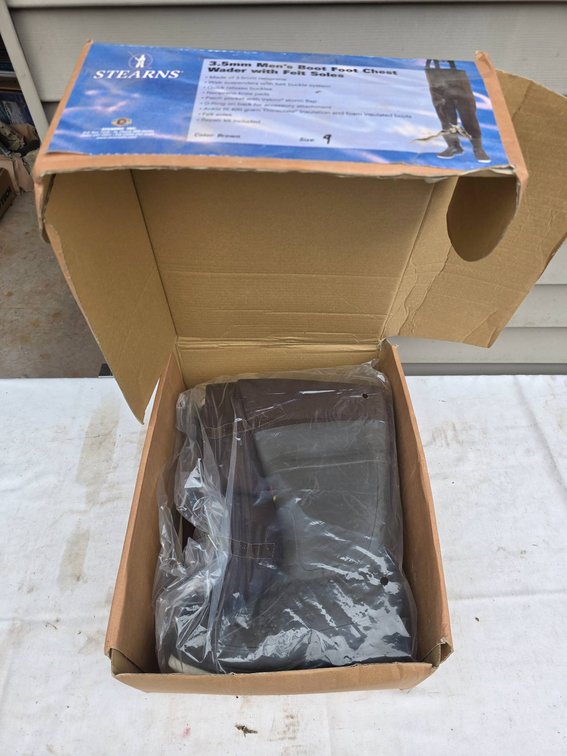 NIB Stearns 3.5mm Neoprene Men’s Chest Waders with Felt Soles, Size 9