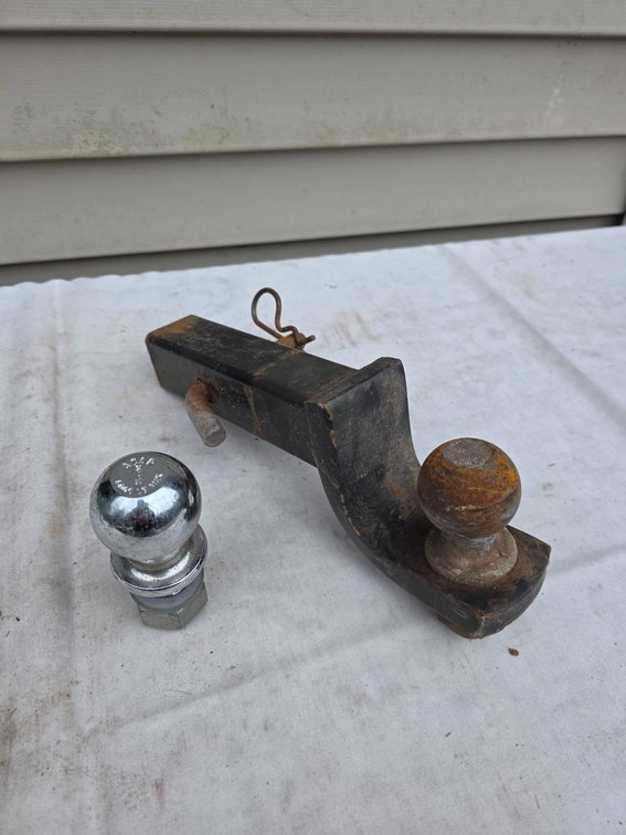 Trailer Balls and Receiver Lot with 2″ Balls