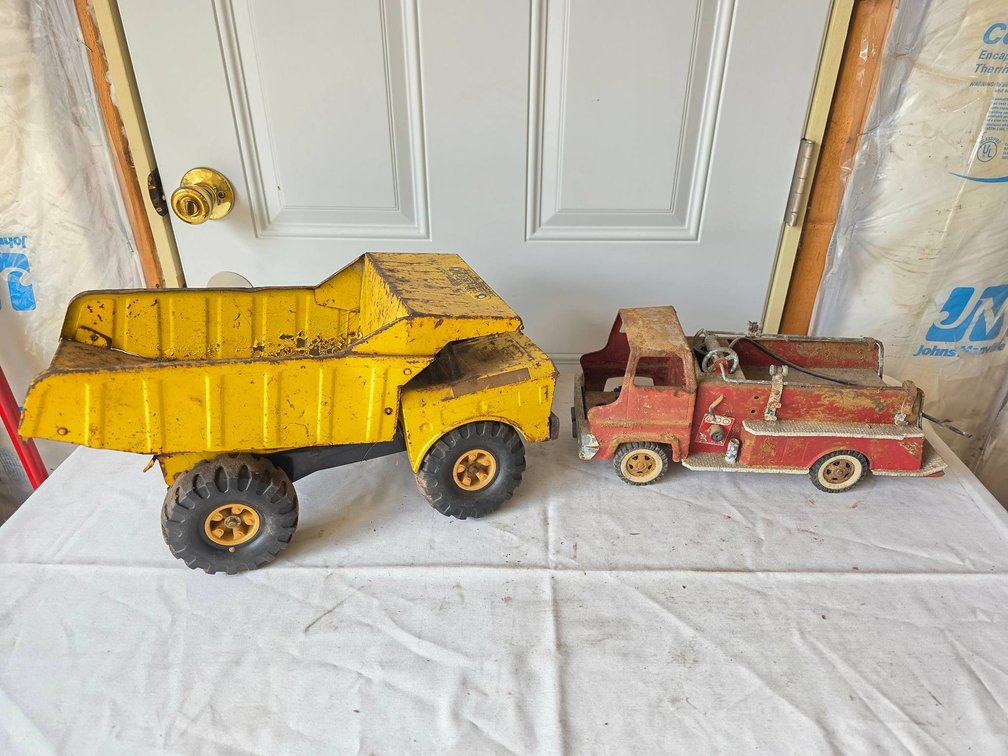 2pc Vintage Tonka Metal Toys: Yellow Dump Truck and Red Fire Engine