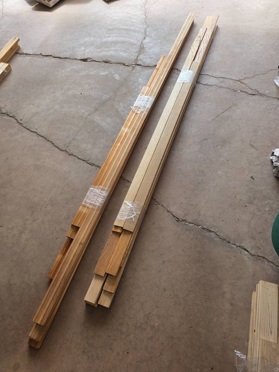 Oak Wood Molding Value Lot, Longest Segment 104 Inches