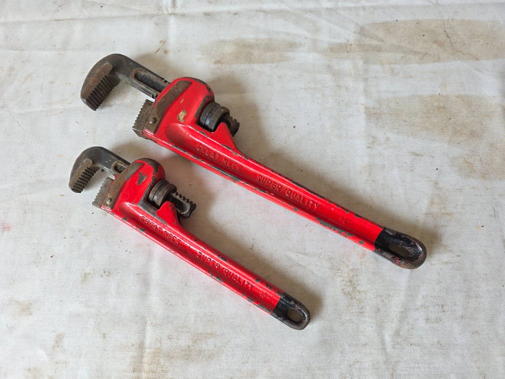 2-Piece Great Neck Pipe Wrench Lot, 14-Inch and 10-Inch