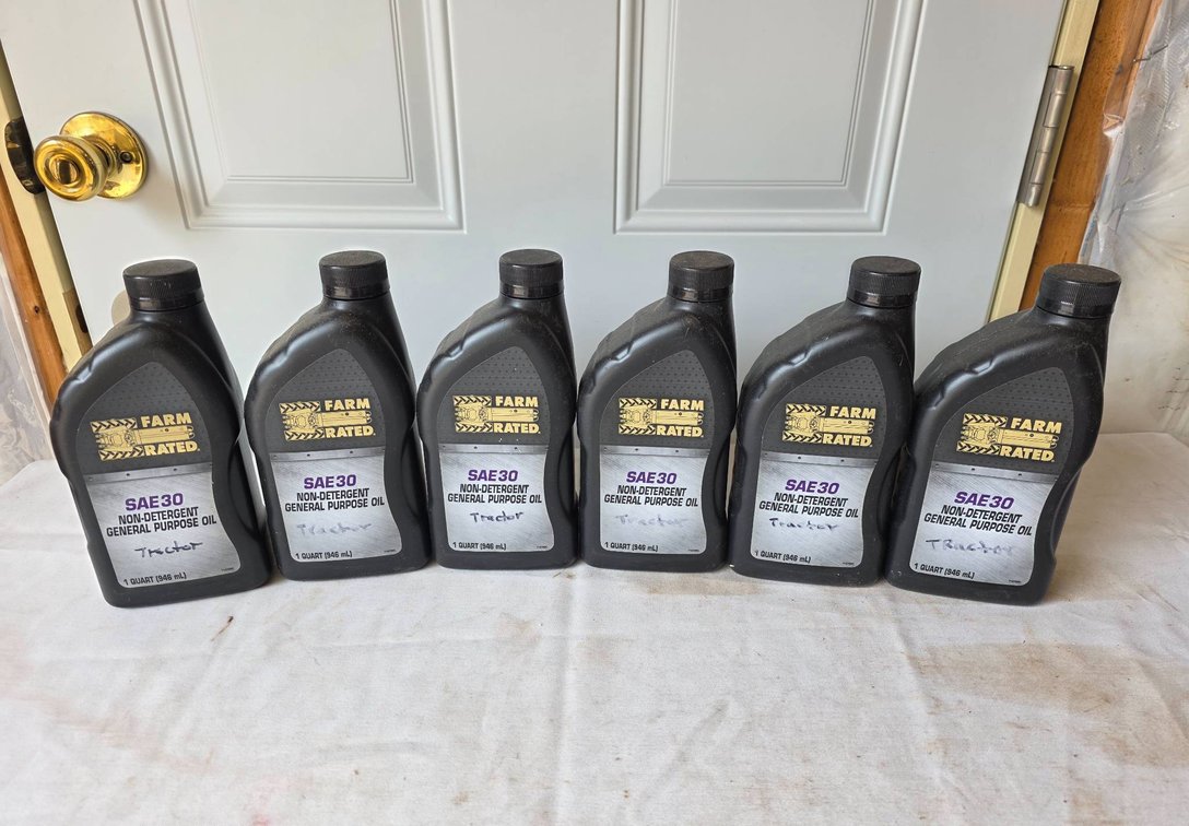 Six 1-Quart Bottles of Farm-Rated SAE 30 Non-Detergent Oil