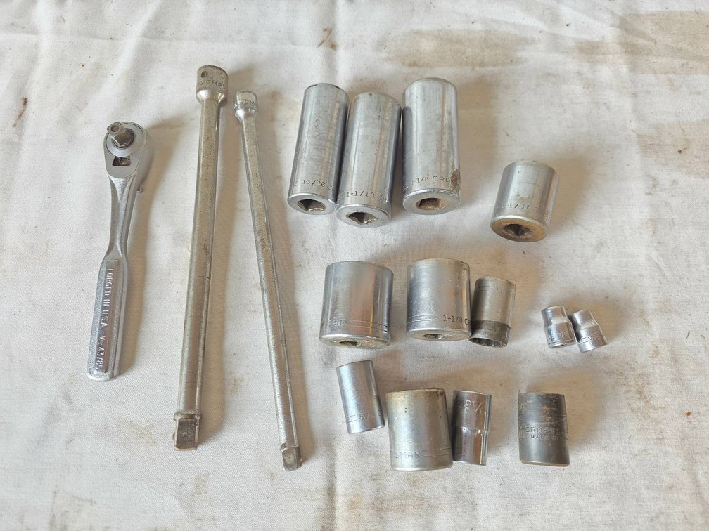 Craftsman Socket and Extension Lot With 10-Inch Longest Extension