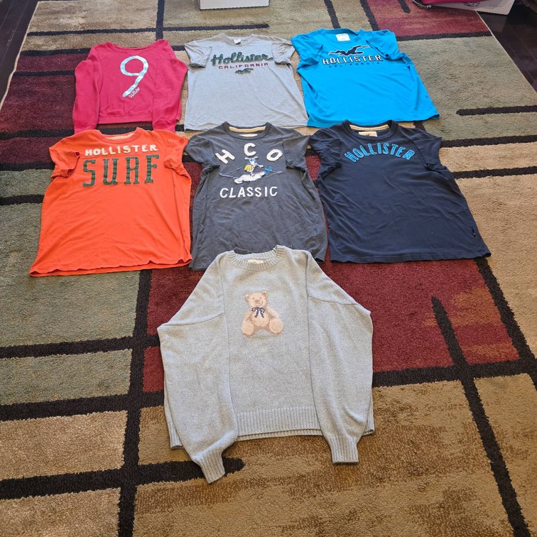 7 Hollister Women’s Casual Shirts and Sweater in Assorted Sizes