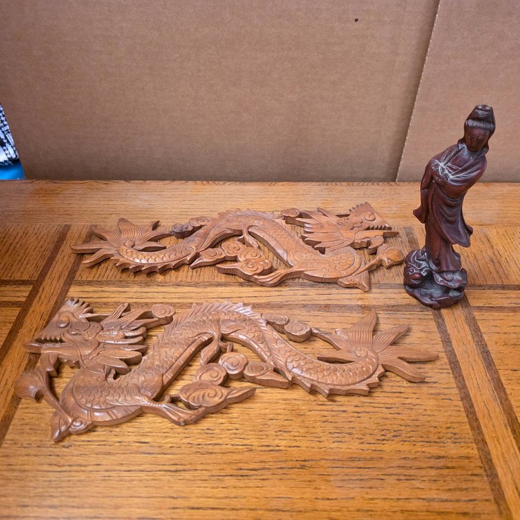 3pc Wooden Decor Set Featuring Dragon Wall Plaques and Geisha Figurine