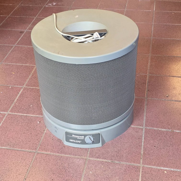 Honeywell HEPA Air Cleaner Model 64200