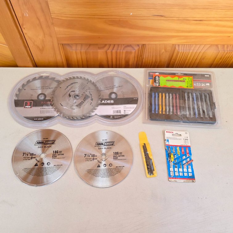 Jigsaw and Circular Saw Blade Lot with Multiple Unused Components