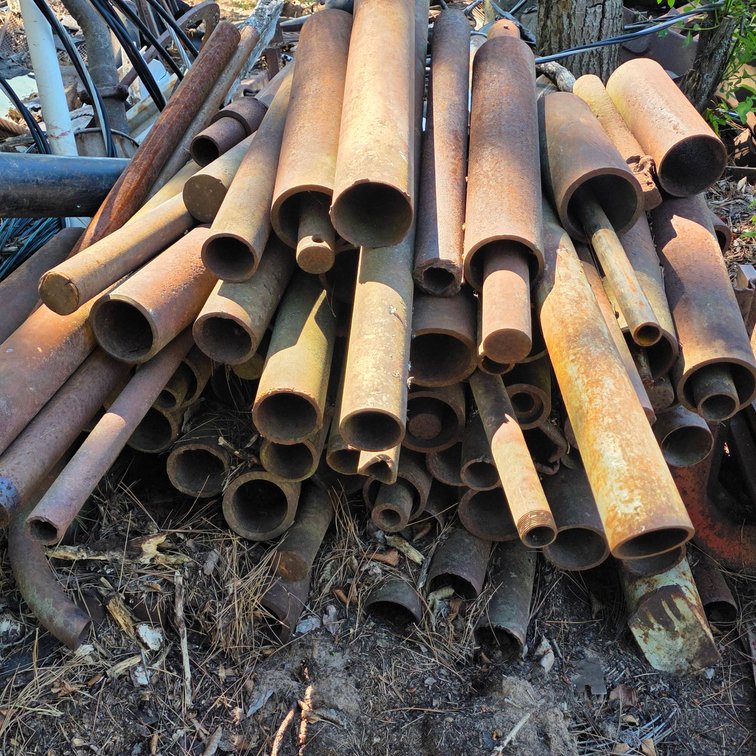 Scrap Steel Tubes and Round Stock, Up to 60 In Long, 5 In Diameter