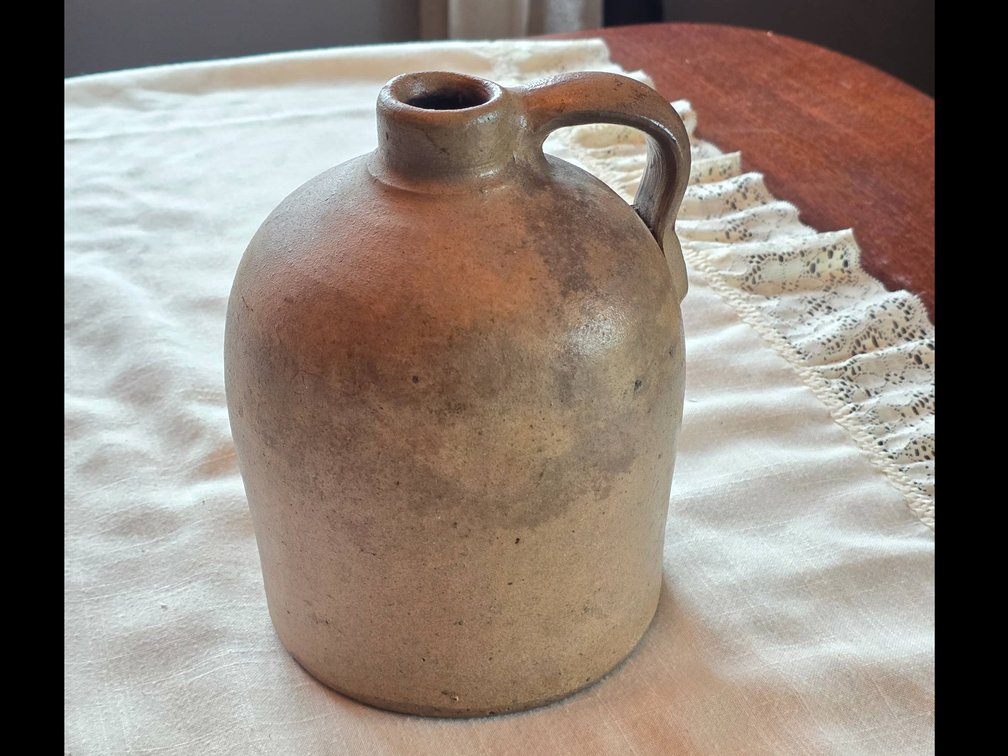 Stoneware Jug with Handle