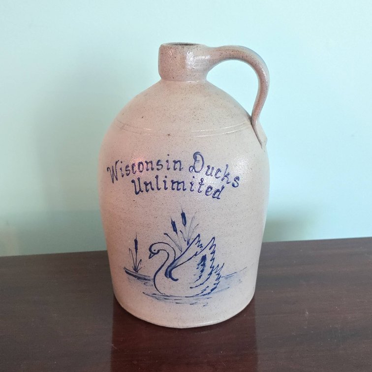 1994 Rockdale Union Stoneware Wisconsin Ducks Unlimited Salt Glazed Crock Jug