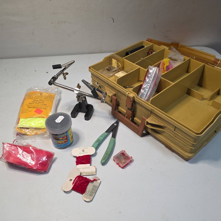 Plano Magnum Tackle Box With Fly Tying Vise, Tools, Materials, Fishing Lures,etc