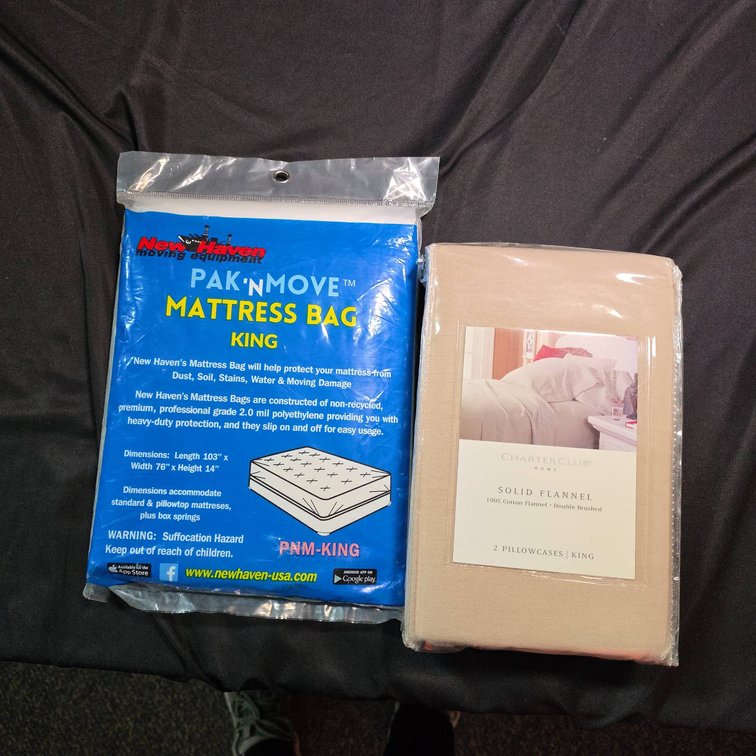 Charter Club Solid Flannel King Pillowcases & New Haven King Mattress Bag Set