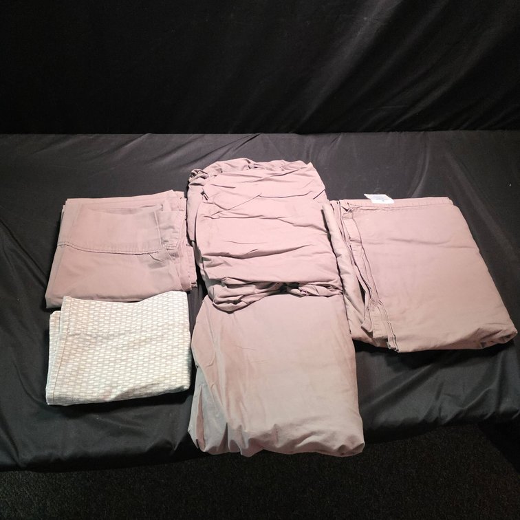 Cannon Home Sheet Set With (2) Twin Fitted Sheets, (1) Queen Flat Sheet, (3) Pillow Cases, 100% Cotton