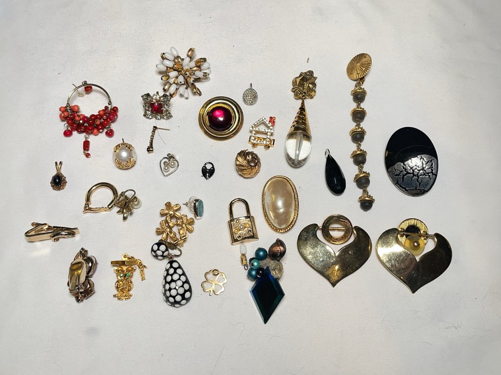 Costume Jewelry Charms, Pendants, Single and Mismatched Earrings, Some Gold Plated Pieces