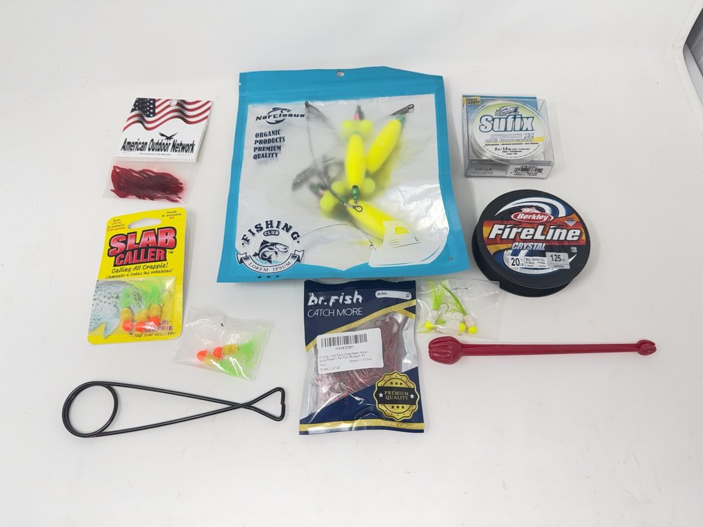 Fishing Lot: Lures, Rigs, Artificial Bait, Fishing Line, Accessories, Assorted Brands