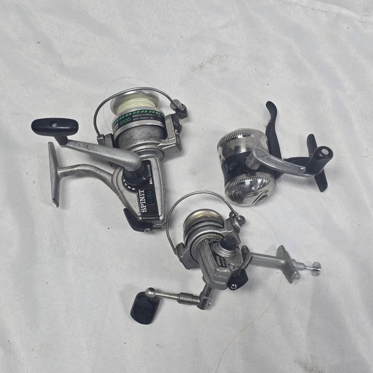 Shakespeare X-3000K Spinning Fishing Reel, Long Cast System, Silver Tone