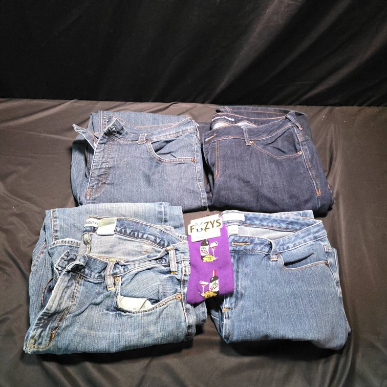 Basic Editions, GAP, Maurices, Christopher & Banks Jeans (4 Pairs) with FOZYs Socks Assortment
