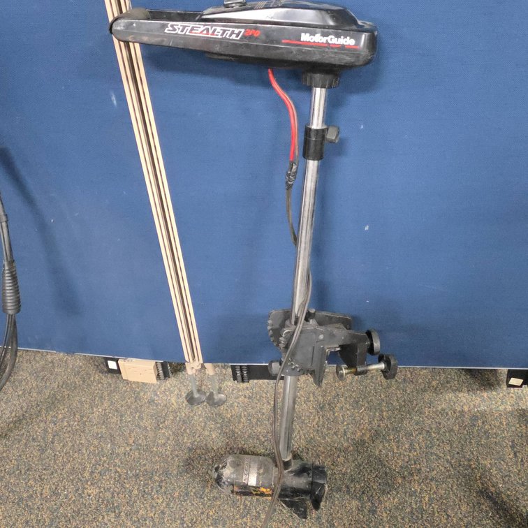 MotorGuide Stealth 200 Trolling Motor 12V, Tested and Working, Forward/Reverse, Clamp Mount