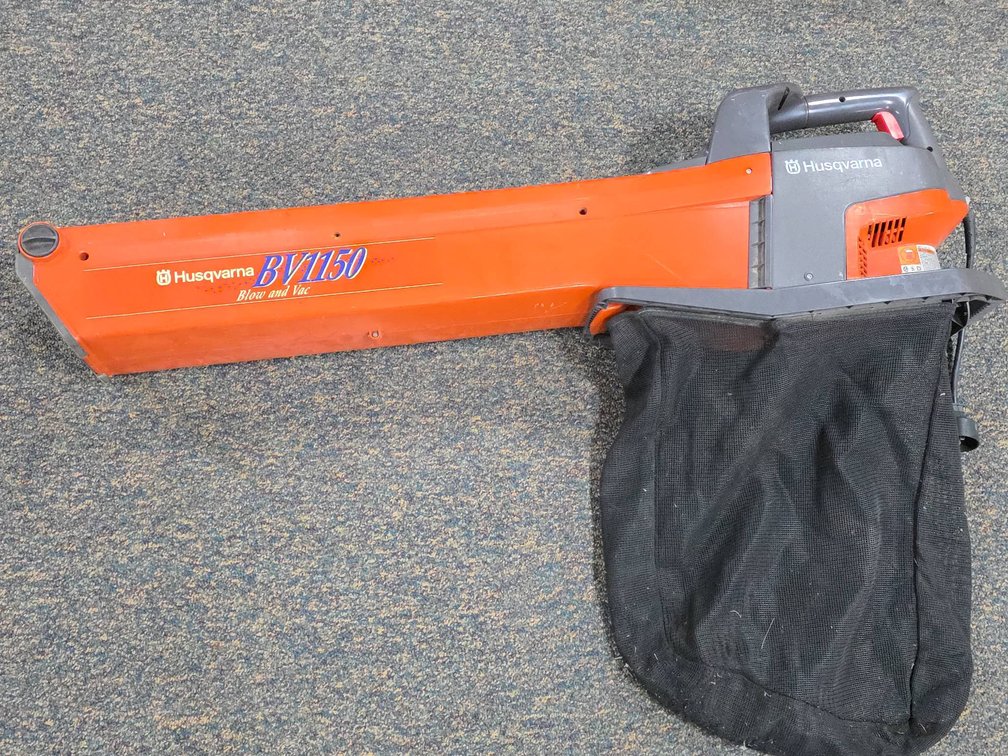 Husqvarna BV 1150 Electric Leaf Blower and Vacuum With Dust Collection Bag