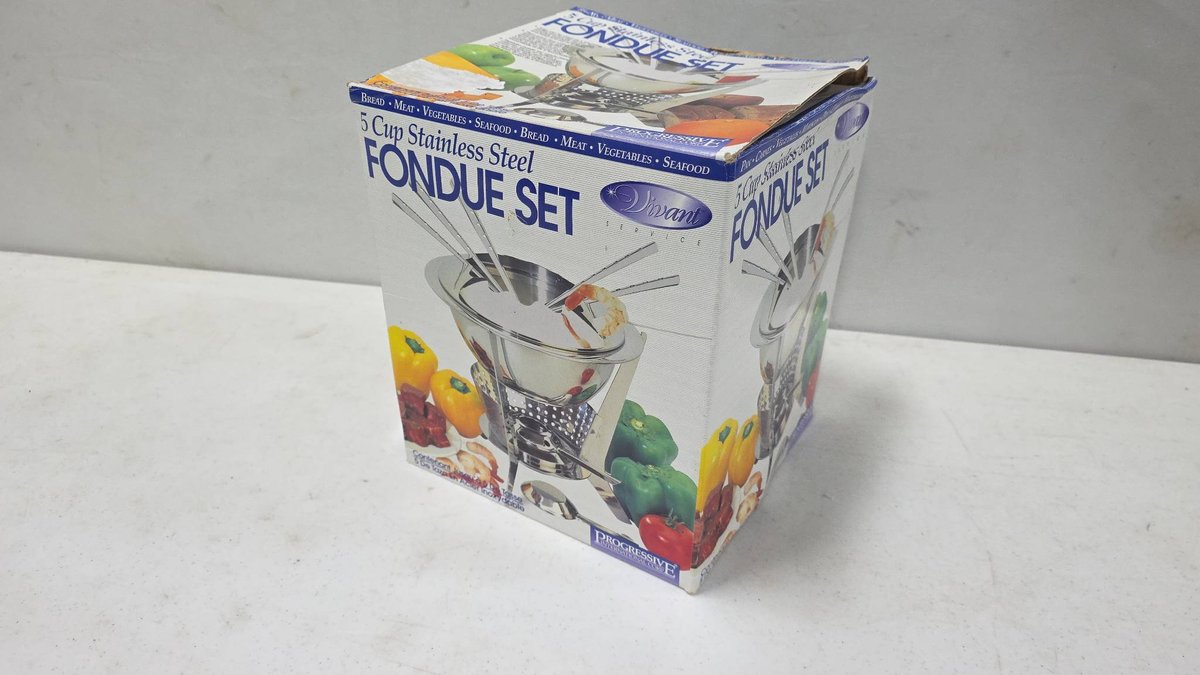 Vivant Service 5 Cup Stainless Steel Fondue Set by Progressive International, Unused Original Packaging