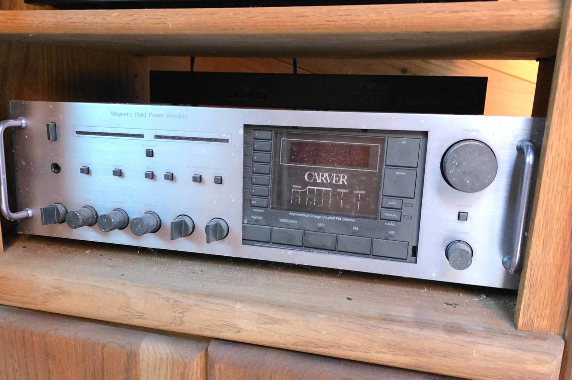 Carver Magnetic Field Power Amplifier Receiver BEY645 Made in Japan Serial 80209450