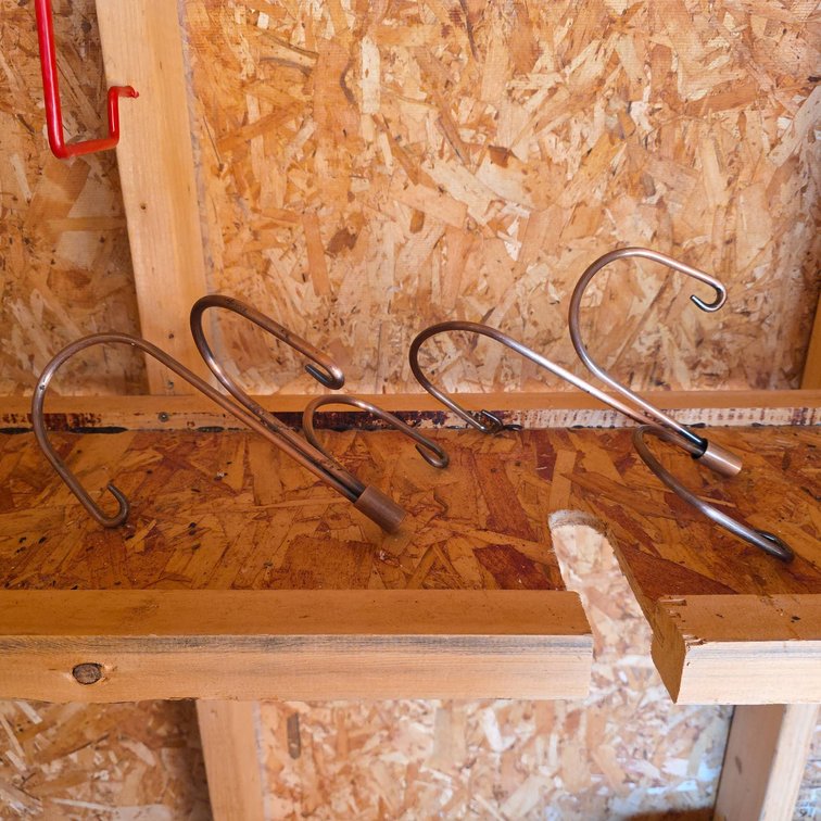 Metal Multi-Hook Toppers for Shepherd’s Hook, Holds Multiple Plants or Bird Feeders