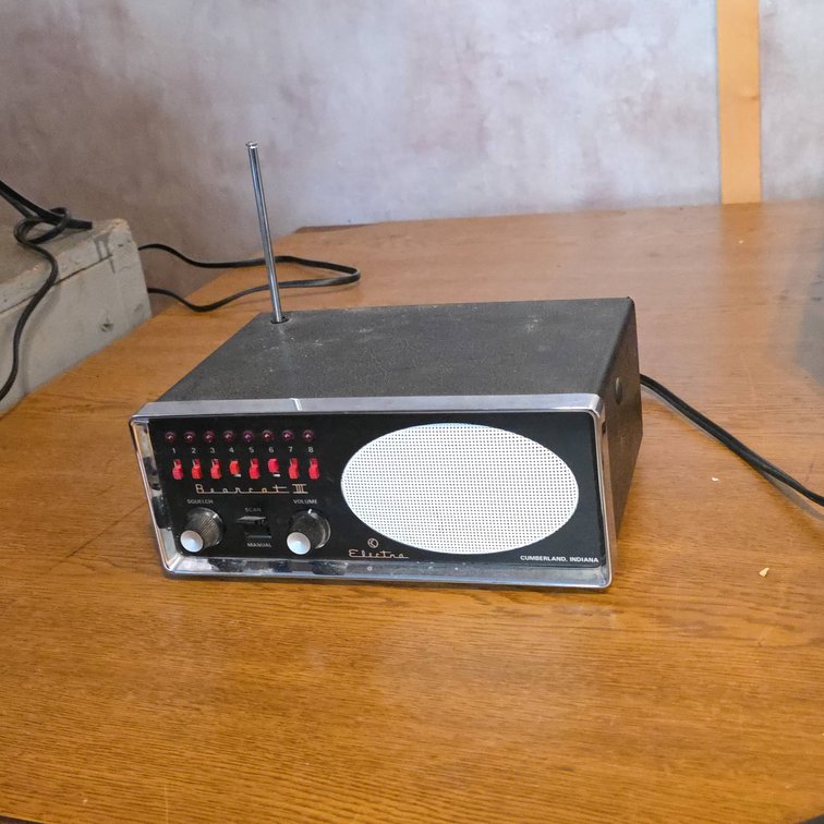 Electra Bearcat III BC III Radio Scanner, Powers On, Cumberland Indiana