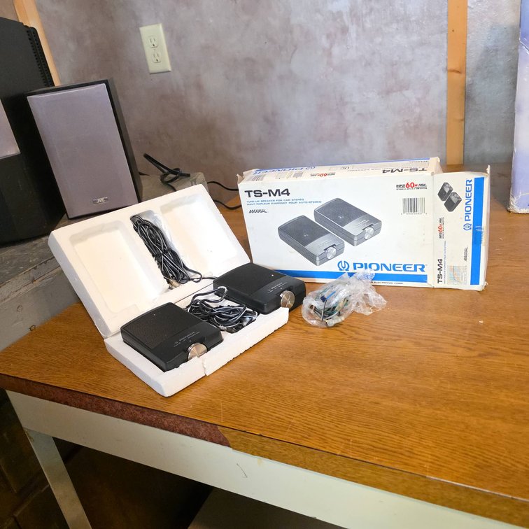 Pioneer TS-M4 Tune-Up Car Stereo Speakers Pair in Original Box with Cables, Functionality Untested
